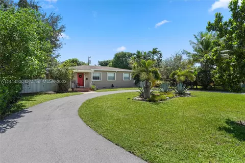 13125 NW 2nd Ave, North Miami, FL 33168