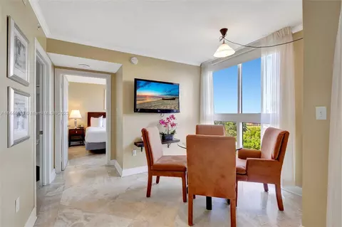 2951 S Bayshore Dr #704, Miami, FL 33133