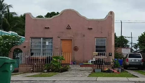 3542 SW 26th St, Miami, FL 33133
