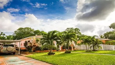 900 NW 121st St, North Miami, FL 33168
