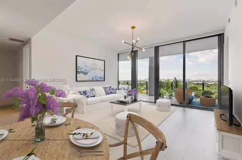 2831 S Bayshore Dr #1206, Miami, FL 33133