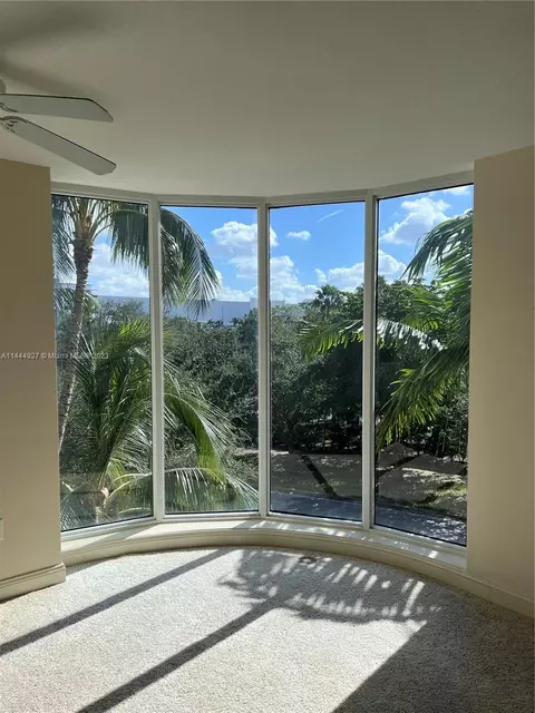 510 NW 84th Ave #323, Plantation, FL 33324