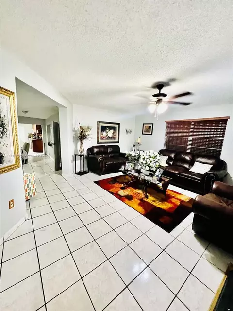 210 E 13th St, Hialeah, FL 33010 photo 4