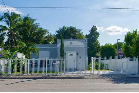 844 NW 29th St, Miami, FL 33127