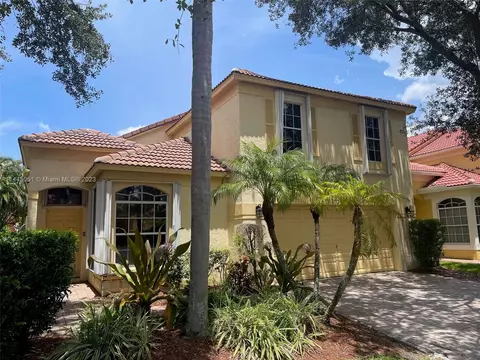 8024 Via Hacienda, Riviera Beach, FL 33418