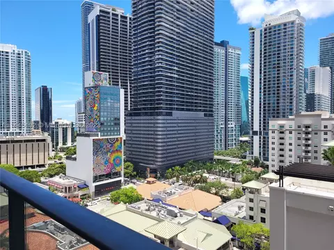 55 SW 9th St #1106, Miami, FL 33130