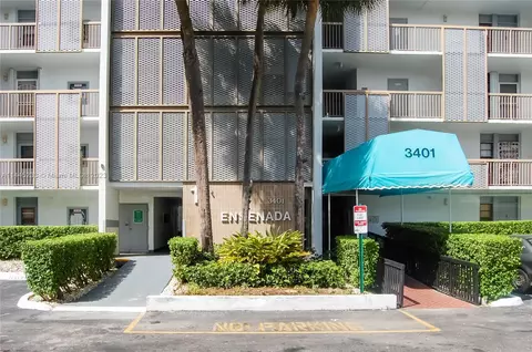 3401 N Country Club Dr #706, Aventura, FL 33180