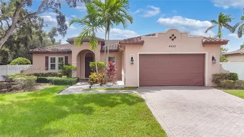 6402 SW 55th Pl, Davie, FL 33314