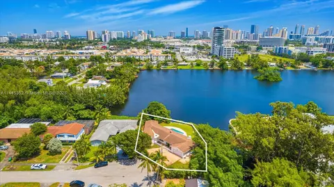 19851 NE 24th Ct, Miami, FL 33180