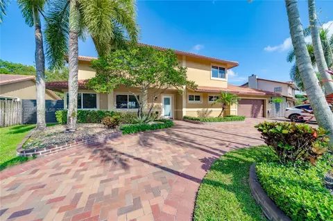 6951 E Wedgewood Ave, Davie, FL 33331