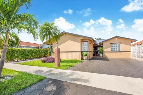 4704 SW 143rd Ave, Miami, FL 33175