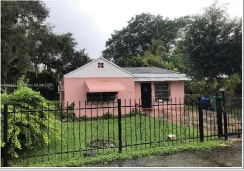 1900 NW 113th Ter, Miami, FL 33167