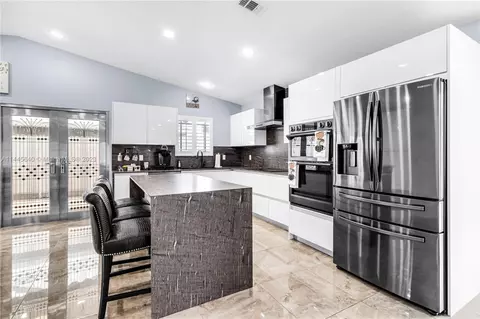 3192 W 72nd Ter, Hialeah, FL 33018 photo 6