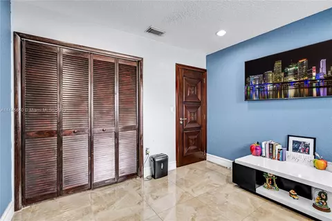 3192 W 72nd Ter, Hialeah, FL 33018 photo 19
