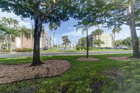 7705 Trent Dr #103, Tamarac, FL 33321
