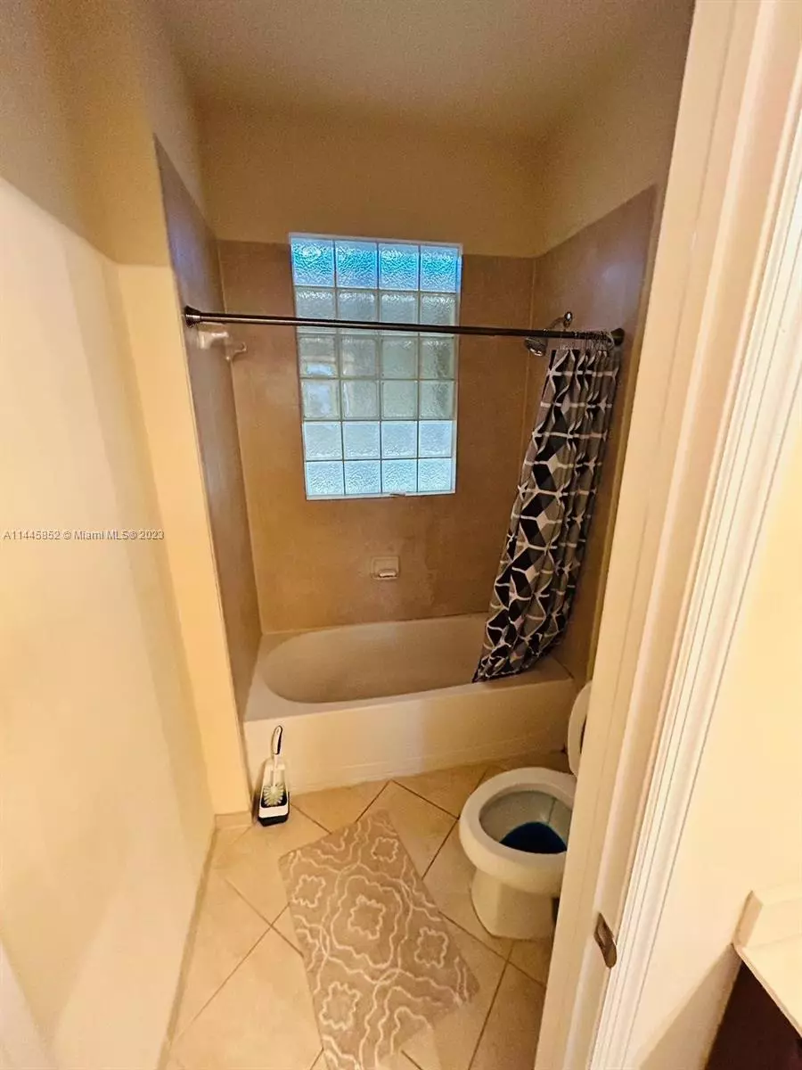  11223 NW 44th Ter, Doral, FL 33178 photo 21