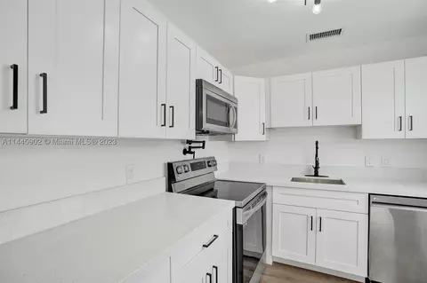 12 Islewood A # A, Deerfield Beach, FL 33442