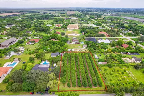 236 Nn Sw 212th Ave, Homestead, FL 33031
