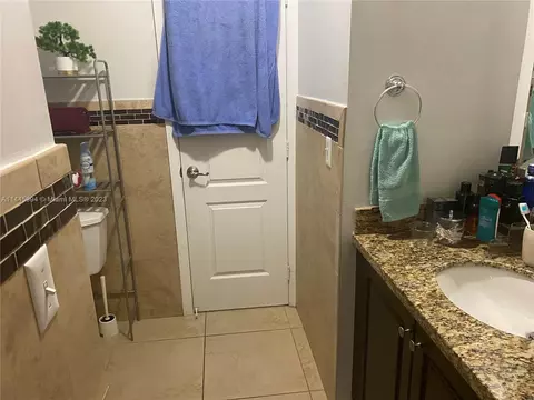 225 E 19th St, Hialeah, FL 33010 photo 12