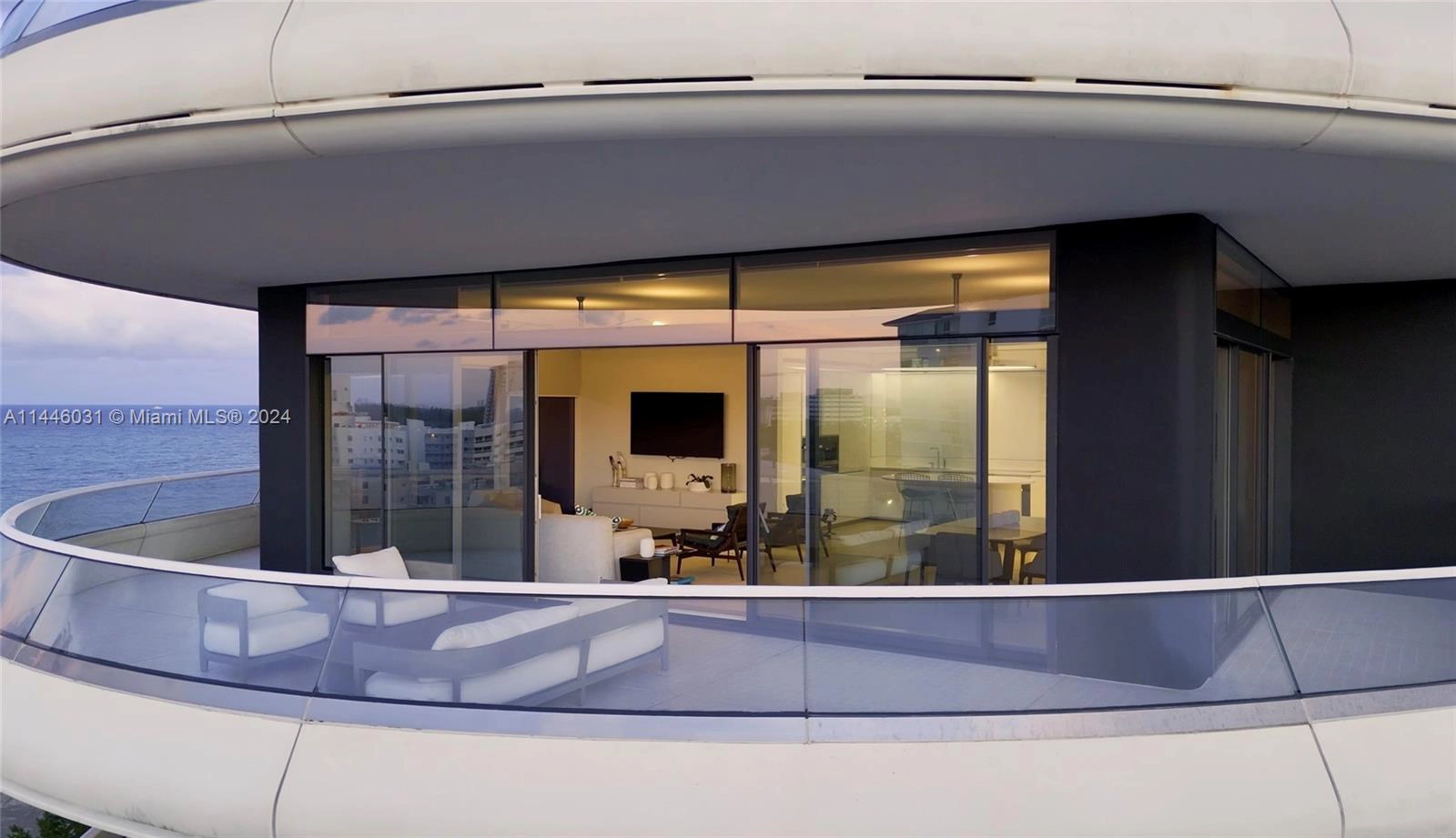 3315 Collins Ave Unit 8C