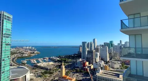851 NE 1st Ave #4105, Miami, FL 33132