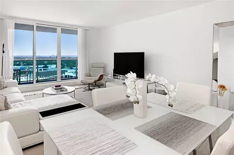 2301 Collins Ave #1534, Miami Beach, FL 33139