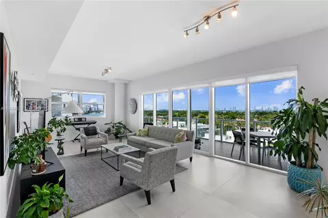 6103 Aqua Ave #805, Miami Beach, FL 33141