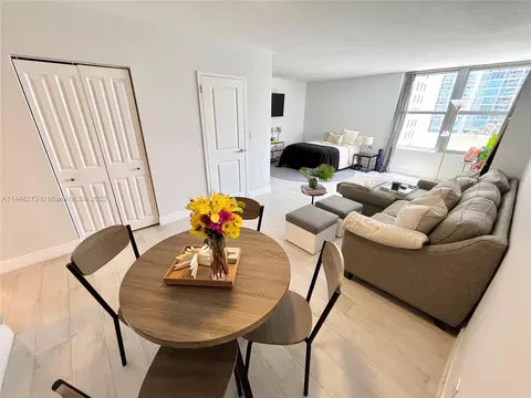 2899 Collins Ave #622, Miami Beach, FL 33140