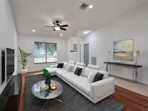 1045 NW 87th Ave, Coral Springs, FL 33071