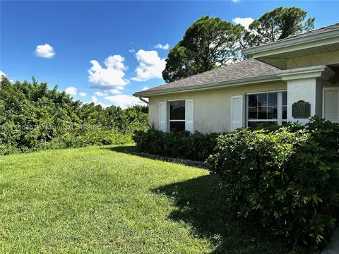 3707 SW 8th SW, Lehigh Acres, FL 33976