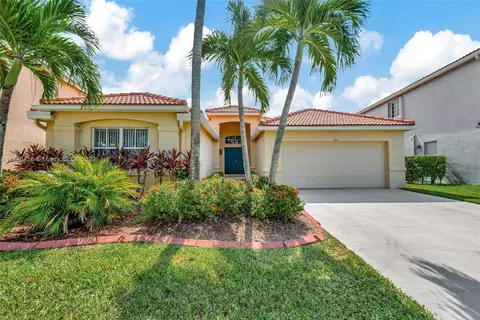 3856 Falcon Ridge Cir, Weston, FL 33331