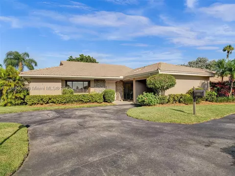 3650 N 36th Ave #65, Hollywood, FL 33021