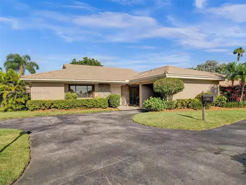 3650 N 36th Ave #65, Hollywood, FL 33021