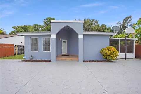 1330 Sesame St, Opa Locka, FL 33054