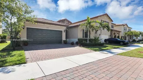 11468 SW 239th Ter, Princeton, FL 33032