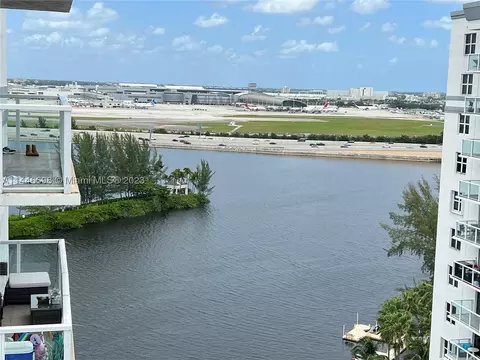 5085 NW 7th St #PH6, Miami, FL 33126