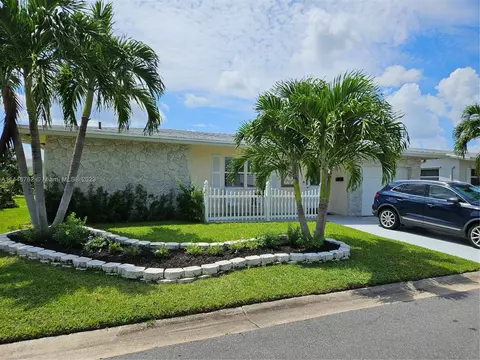6930 NW 14th Pl, Margate, FL 33063