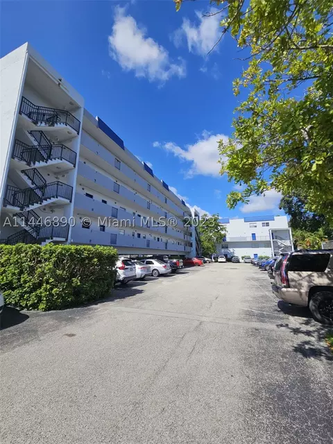 7501 NW 16th St #3308, Plantation, FL 33313