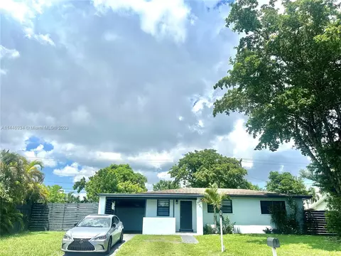 9861 Dominican Dr, Cutler Bay, FL 33189