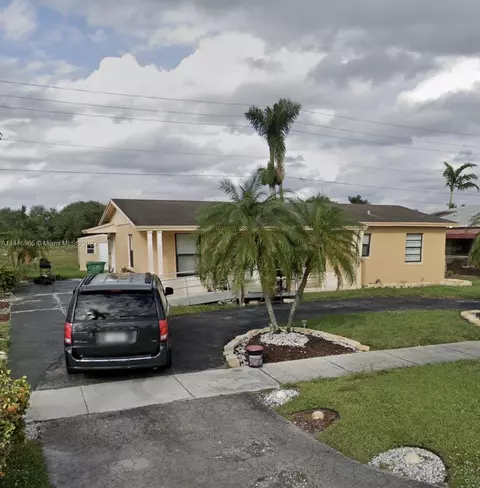 3733 NW 207th Dr, Miami Gardens, FL 33055