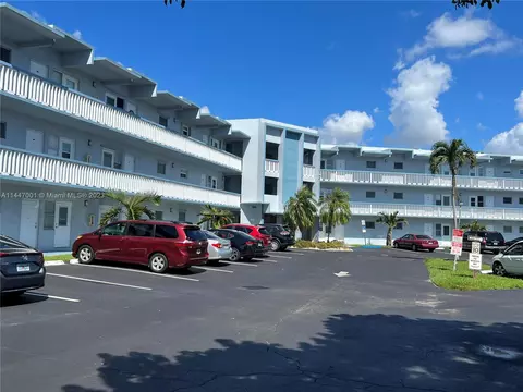 2200 Park Ln #204, Hollywood, FL 33021