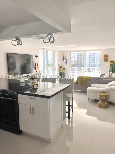 4000 NE 169th St #600, North Miami Beach, FL 33160