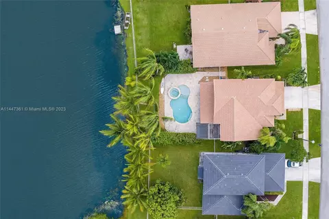 1271 SW 178th Way, Pembroke Pines, FL 33029