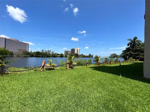 5201 NW 7th St #403, Miami, FL 33126