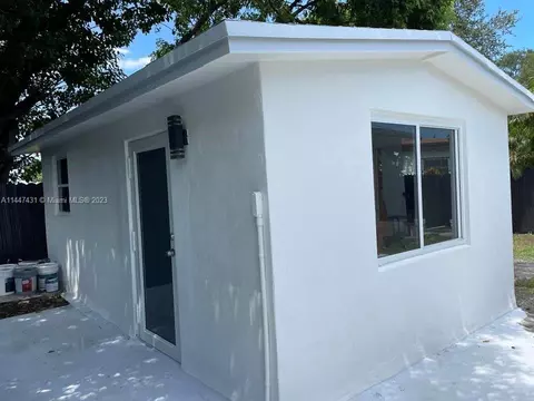 1071 NW 26 St, Miami, FL 33127 photo 14