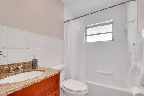 6820 NW 14th St, Margate, FL 33063 photo 10