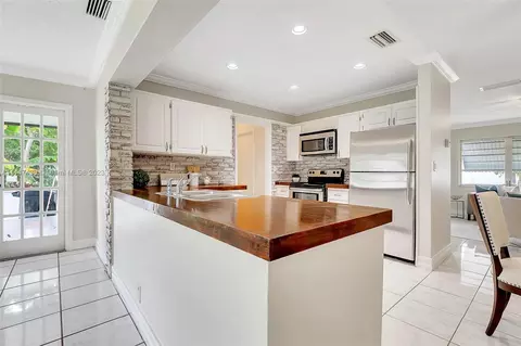 6820 NW 14th St, Margate, FL 33063 photo 18