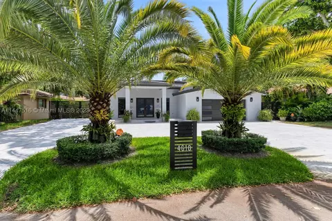 4610 SW 13th St, Miami, FL 33134