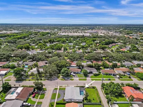 5525 Jackson St, Hollywood, FL 33021 photo 13