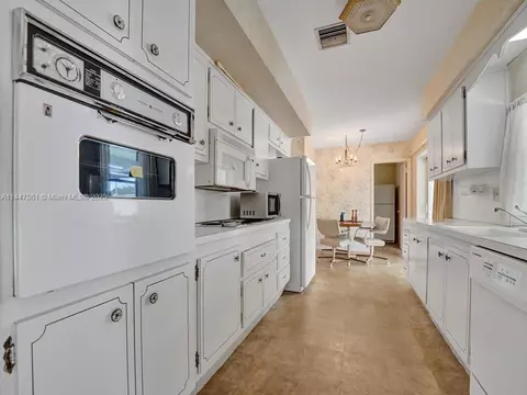 5525 Jackson St, Hollywood, FL 33021 photo 25